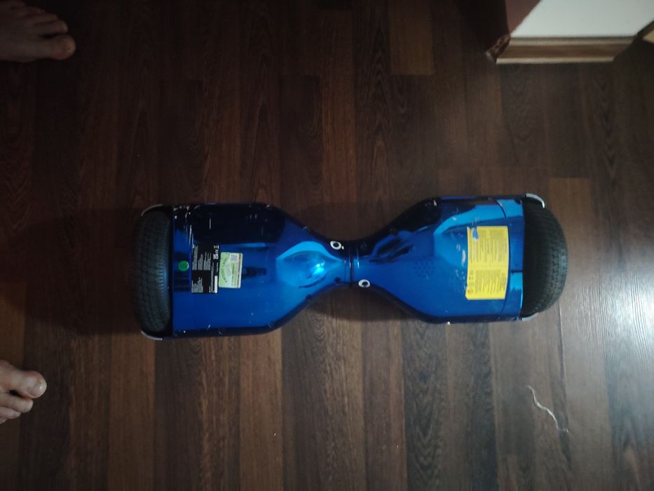 Vând Hoveboard cu scaun aproape nou cu lumini și blututch perfect funcțional