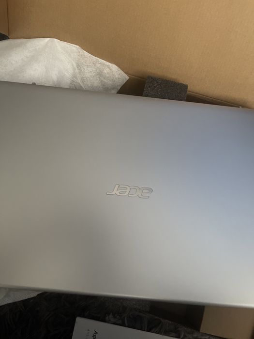 Срочно продам ноутбук Acer