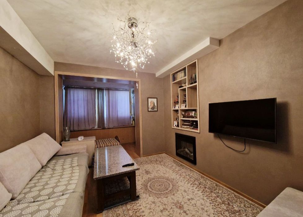 Продаю квартиру метро Космонавтов Интерпол 71м2 не торец