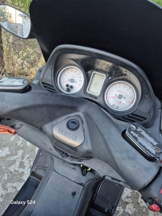 Yamaha T MAX   .