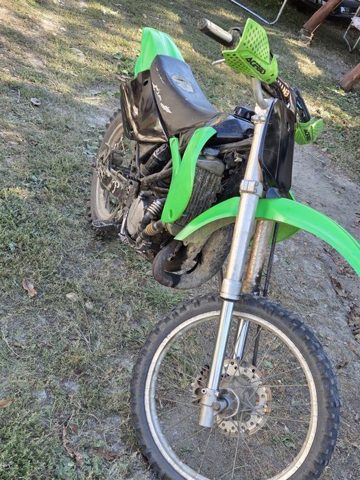 Vînd cross Kawasaki kx 85