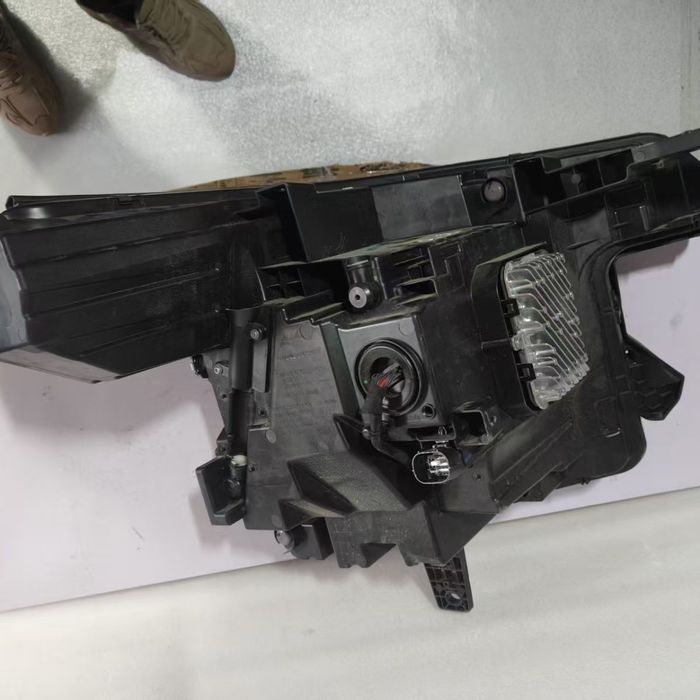 Фара для Changan cs75 plus
