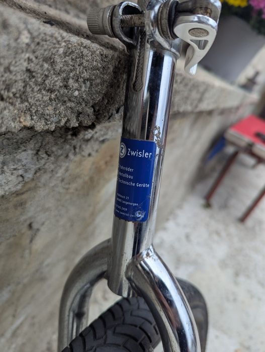 Колело на една гума