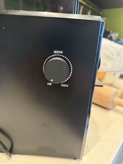 Кофемолка Delonghi