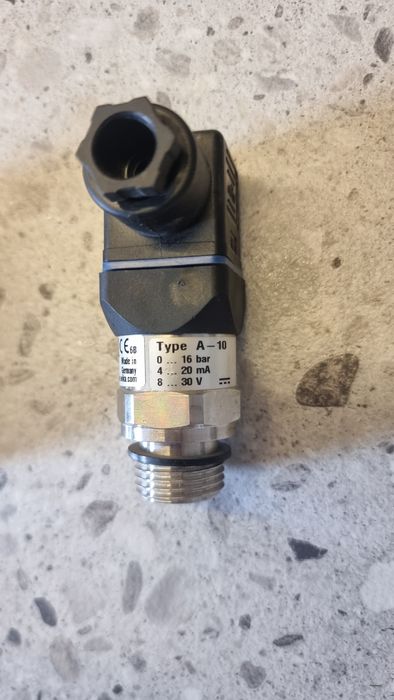 Преобразователь давления новый .