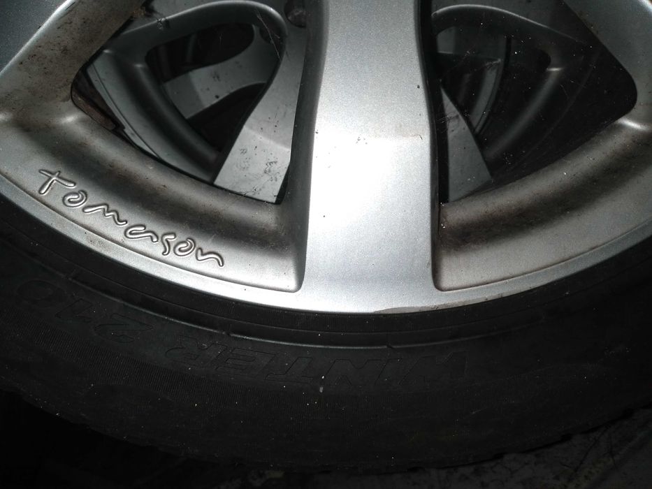 Jante din aliaj Tomason cu anvelope de iarna 205/55 R17