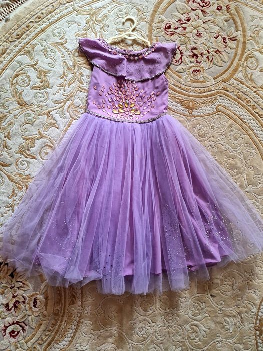 Платья очень красивые