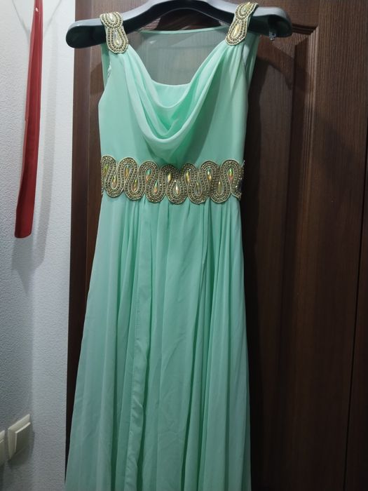 Продам платье длинное