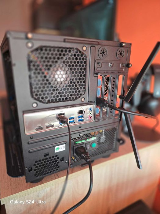Компактна гейм машина с AMD Ryzen 3 3100 / 32 GB DDR4 / Palit GTX 1070 8 GB