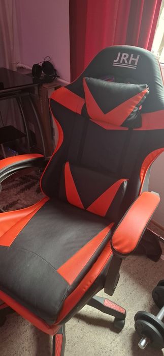 Vând scaun gaming stare buna