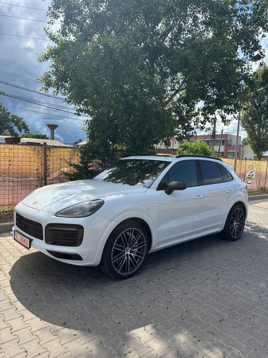 Vând Porche Cayenne GTS 2021