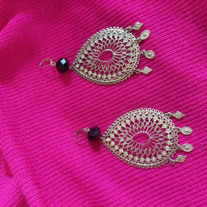 Продам новые серьги