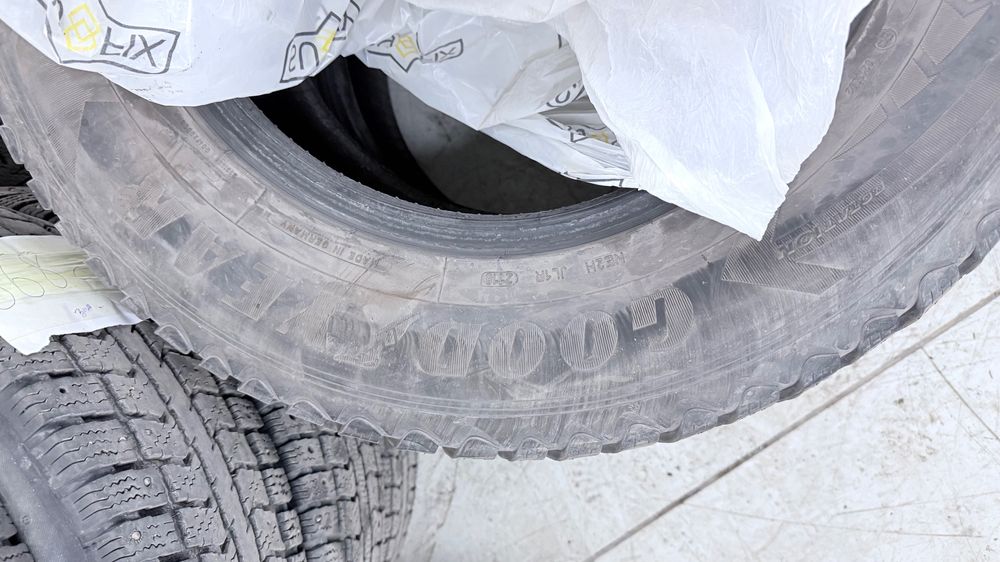 Продам зимние шины