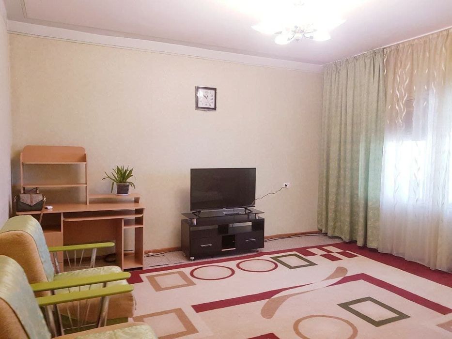 Ц-6 Продается 4 комнатная квартира метро Минор