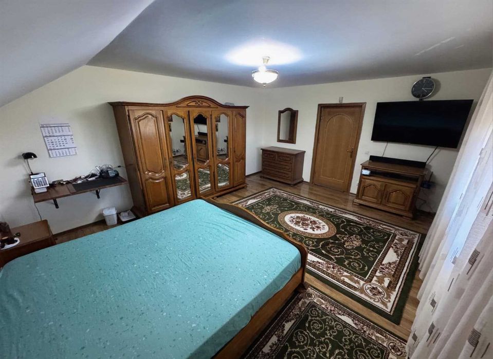 Vand in Stefanesti Casă individuală trainică. Intimitate și confort