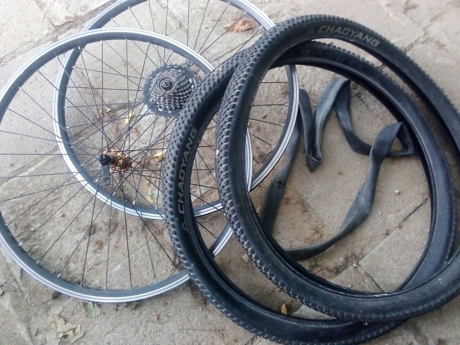 Велосипедни капли и гуми