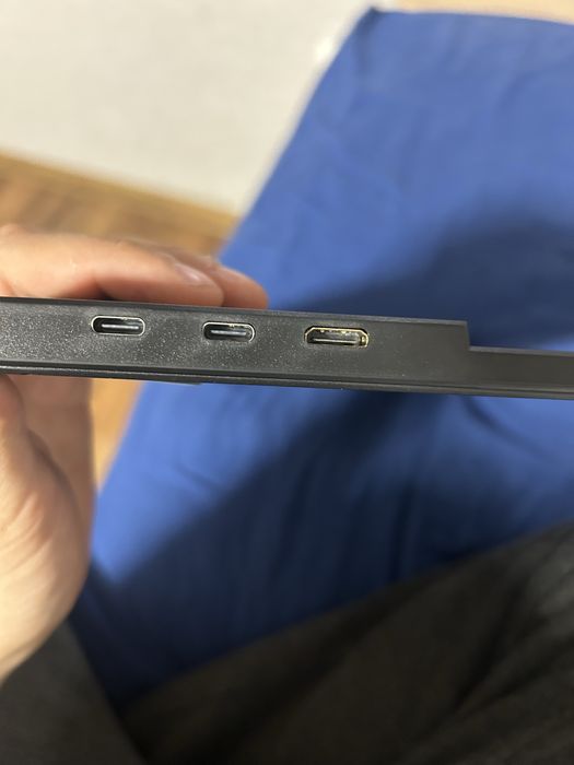 15,6 инчов монитор  USB , Type C , HDMI