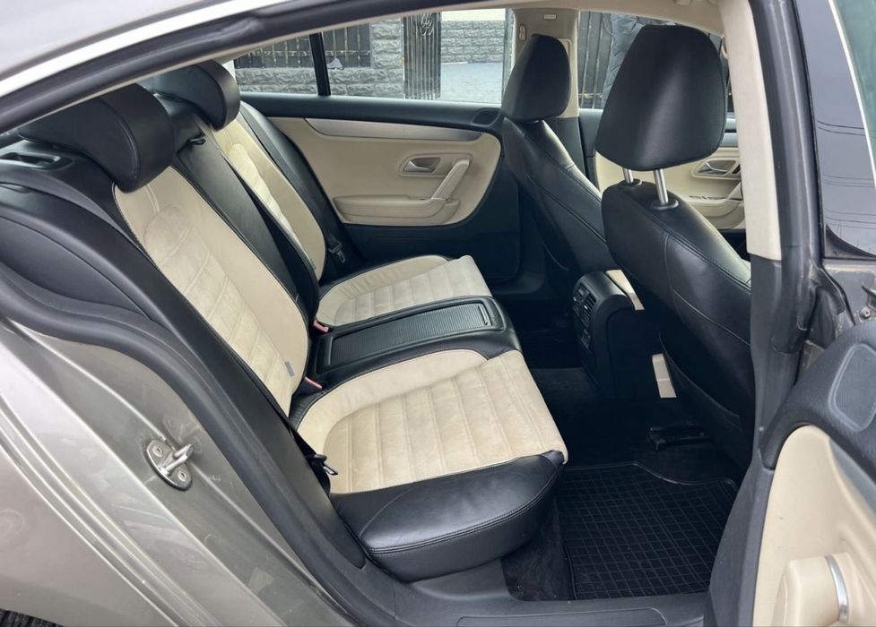 VW Passat CC 2.0TDI/ 140CP Automat/ Bi xenon/ Navigatie