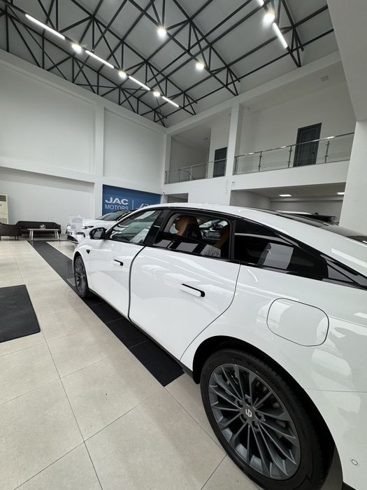 Leapmotor C01 с гарантия 3года