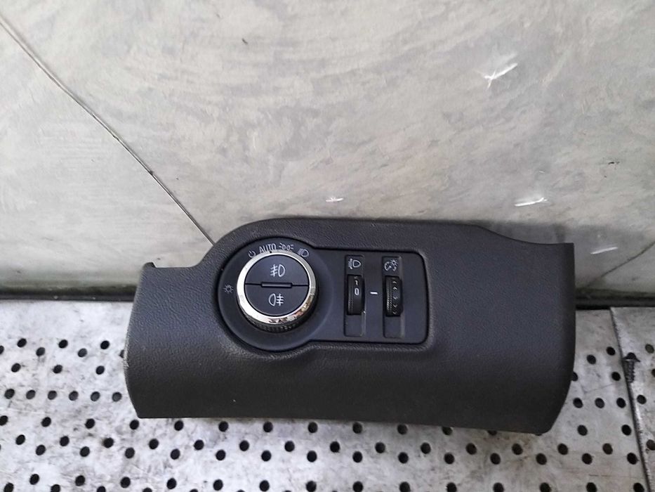 Bloc lumini opel insignia a 2009 13268702