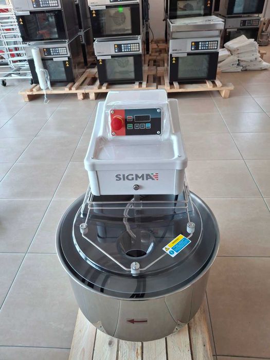 Спирален миксер SIGMA Tauro 40кг, с дигитално управление