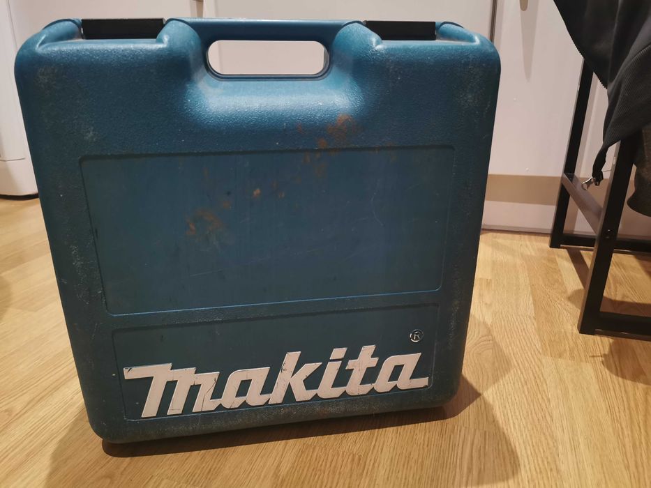 Оберфреза Макита фреза Makita Rp2301 с 6 НОЖА фрезера и куфар