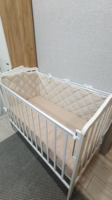 Продам кроватку-качалку
