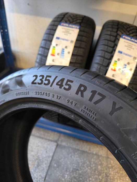 235 45 17 Continental Летни 2бр.
