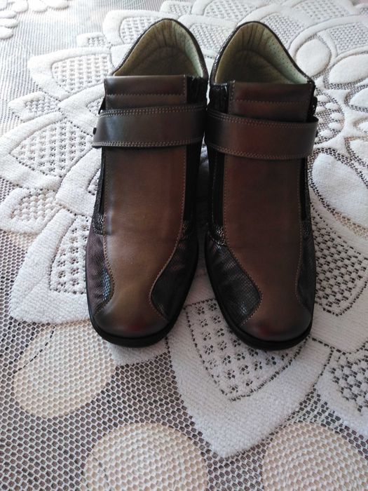 Нови дамски обувки номер 39 - 30 лв