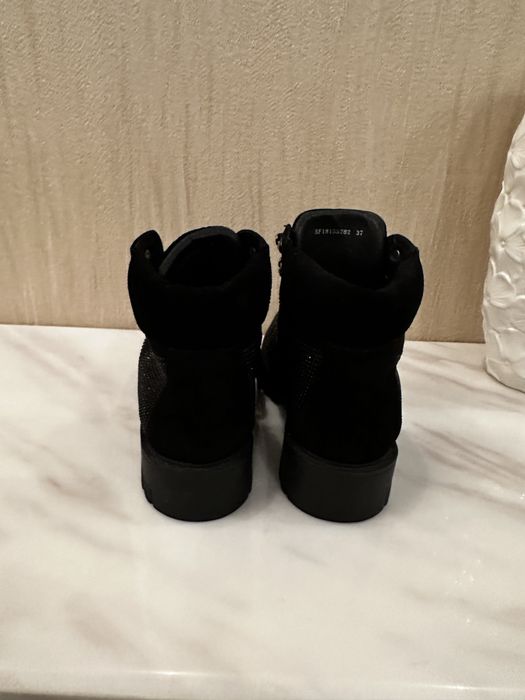 Ботинки  TOSCA BLU оригинал . Алматы .