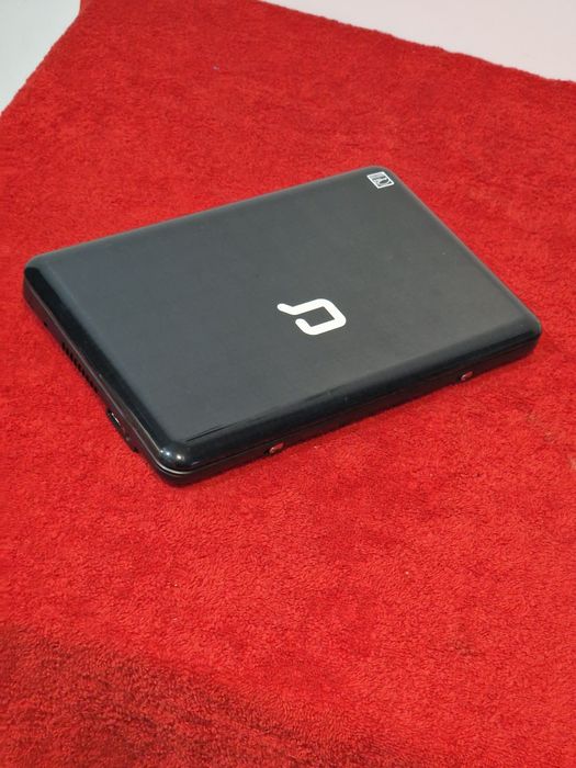 Laptop Compaq  perfect funcțional, baterie ok