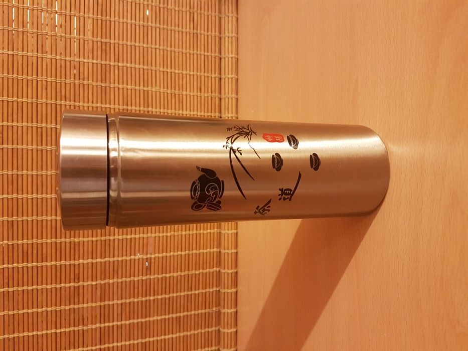 Термос на 500 мл.