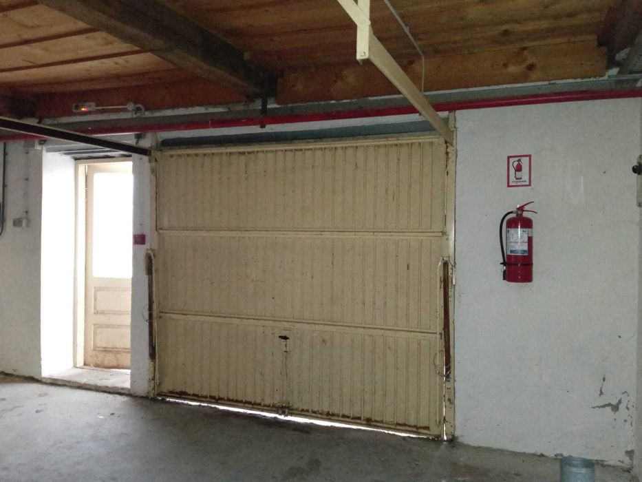 Camera de vopsit si atelier de tamplarie de inchiriat