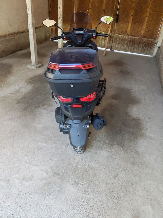 Moto skuter V max