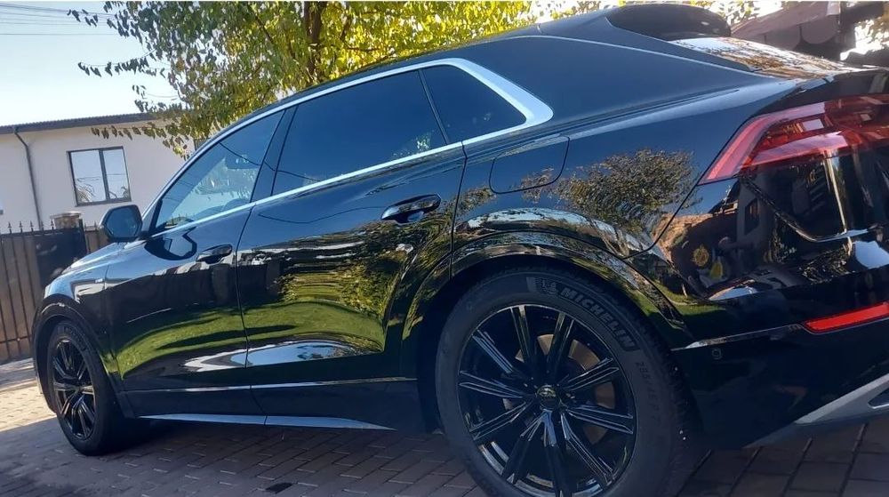 Audi Q8 Audi Q8 pachet S line 3.0 TFSI  Plug in Hybrid – 2021 –