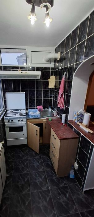 Proprietar inchiriez apartament 3 camere Zona Soarelui
