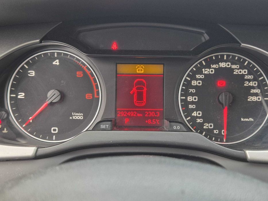 Audi A4 B8 S-line 2.0 TDI/Navi/Euro5/Automata