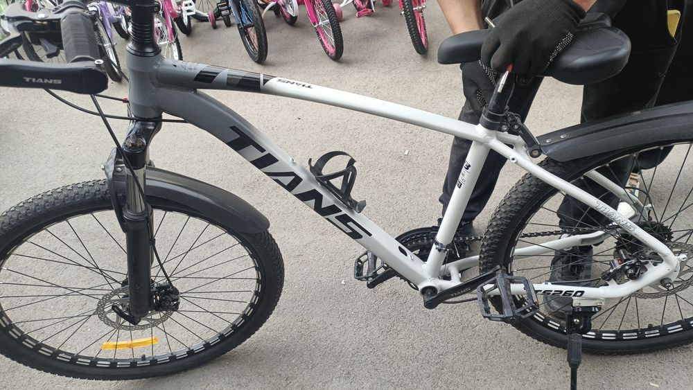 Продаю велик срочно