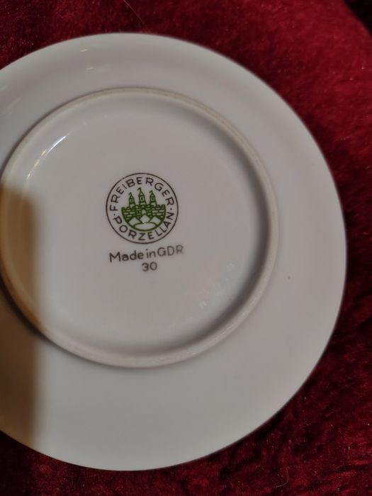 Продам немецкий сервиз.