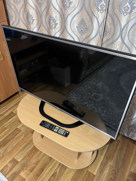 Продам телевизор LG