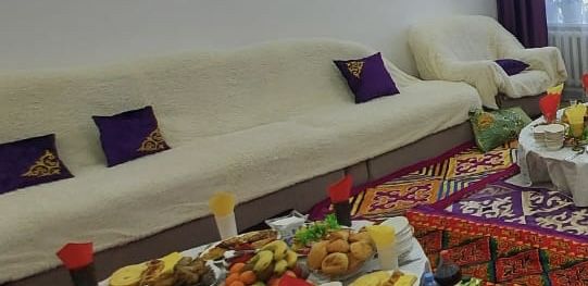 Мягкий уголок диван и кресло