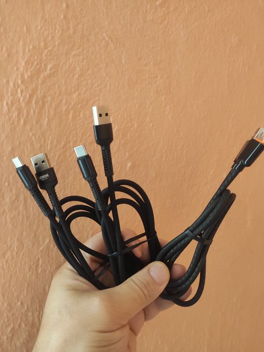 Аксессуары на телефоны, на смартфоны.