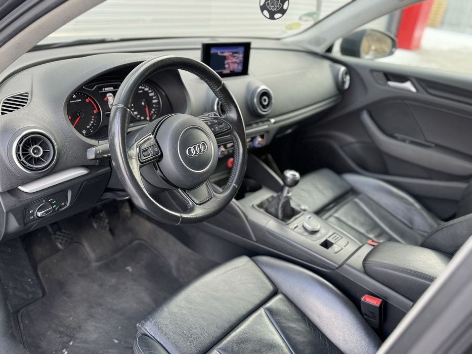 Audi A3 SportBack 1.6 TDi 2014 /Garantie 1 an /Rate/ Variante auto