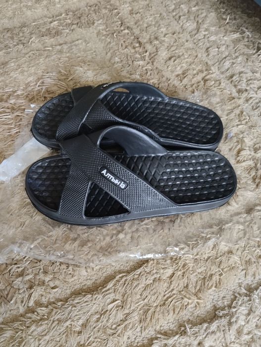 Распродаю Домашние тапочки