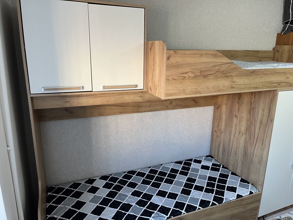 Продам двухярусную кровать