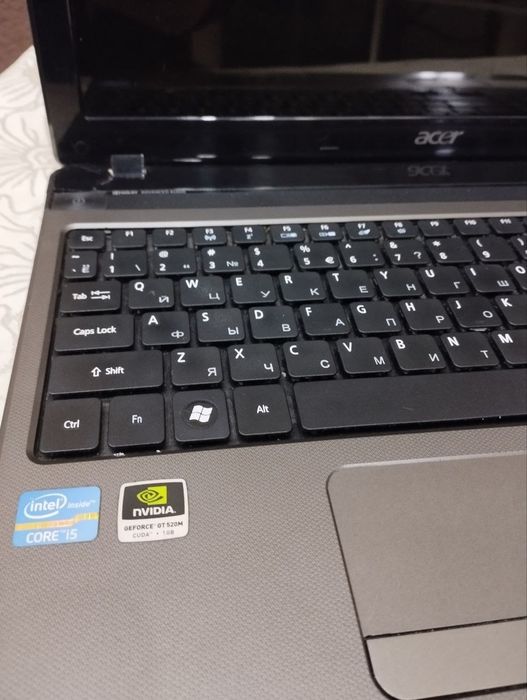 ASER notbook Sotiladi. Xotira 500 GB OZU-6 ZAaryat 20 minutga yetadi