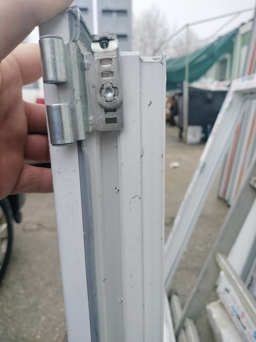 Producție tâmplărie PVC , rulouri,plase insecte și reparații generale