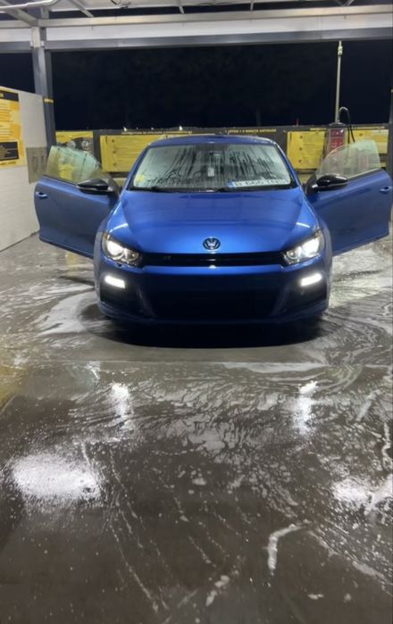 VOLKSWAGEN Scirocco 2011