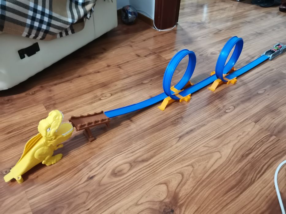 Продам автотрек металл машин