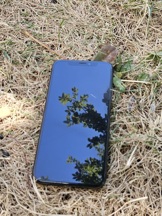 Iphone x 64gb работает все